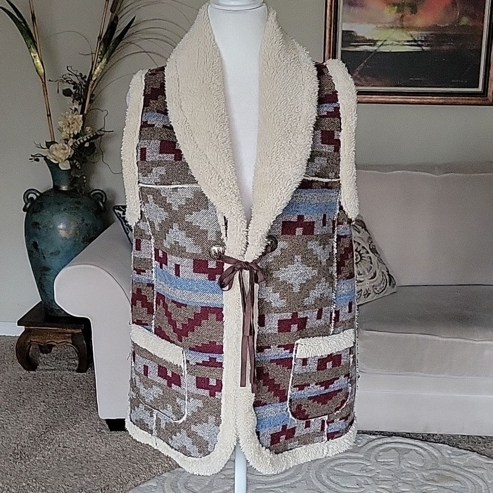 Cotton and Rye Outfitters Southwestern Print Sherpa Lined  Vest Size M